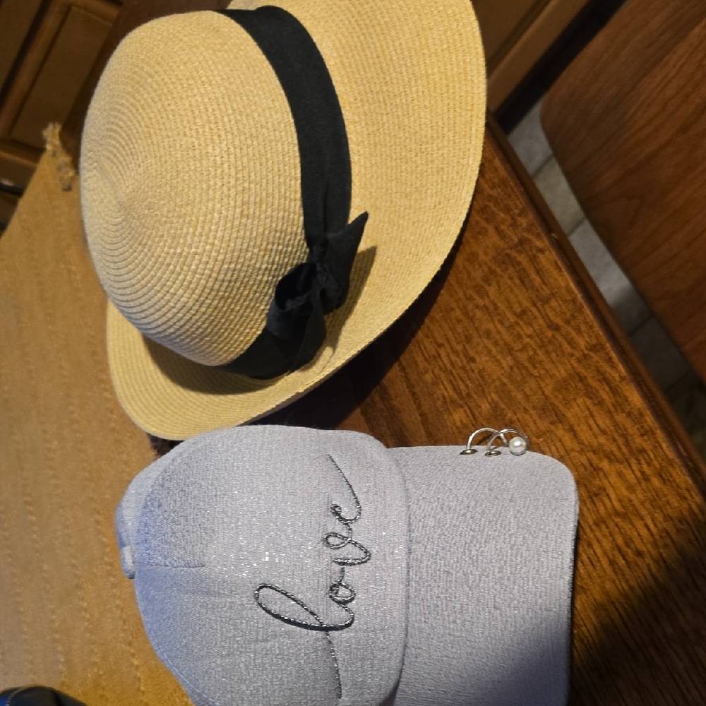 Stylish Tan Sun Hat and Gray Cap Set